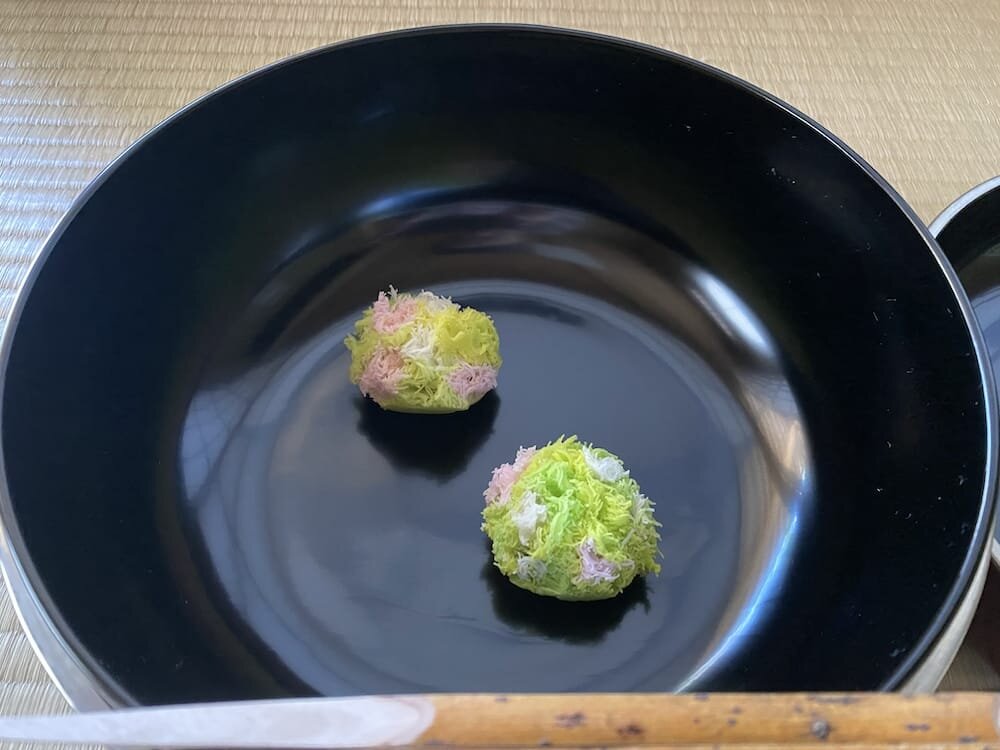 柳緑花紅